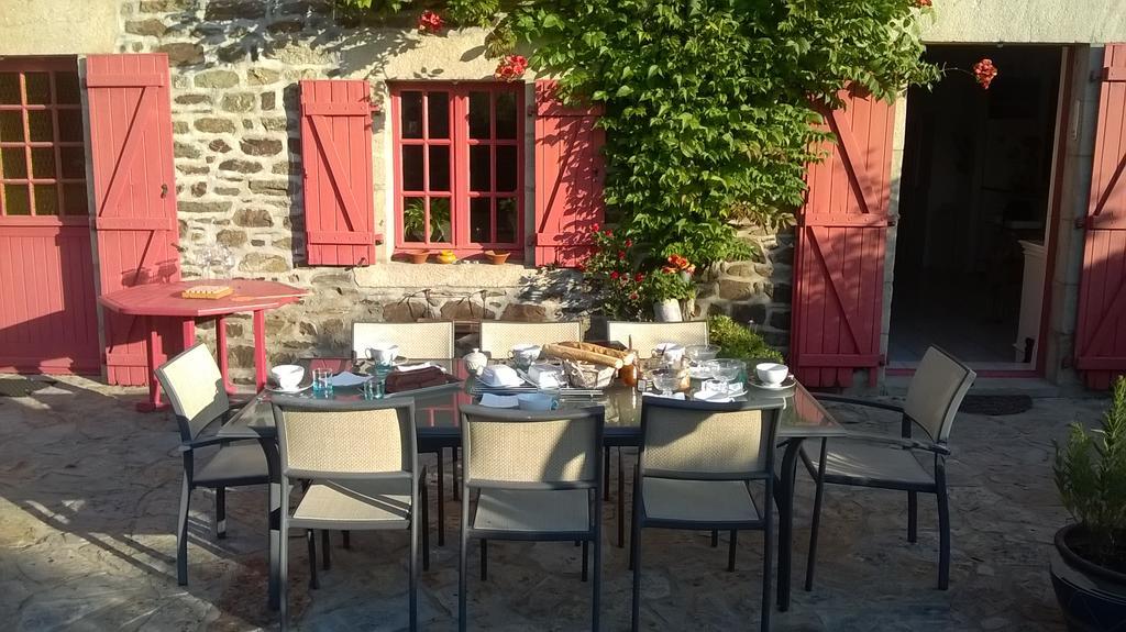 Bed and Breakfast Au Jardin D'Eloise Tremereuc Экстерьер фото