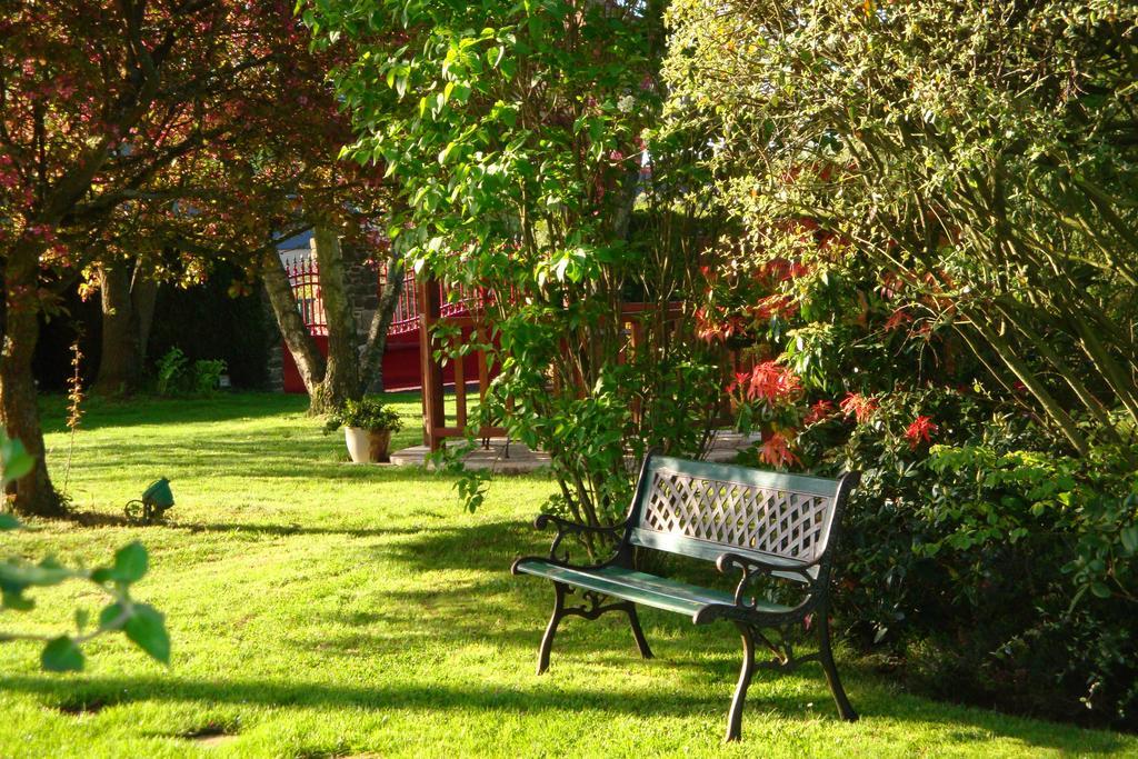 Bed and Breakfast Au Jardin D'Eloise Tremereuc Экстерьер фото