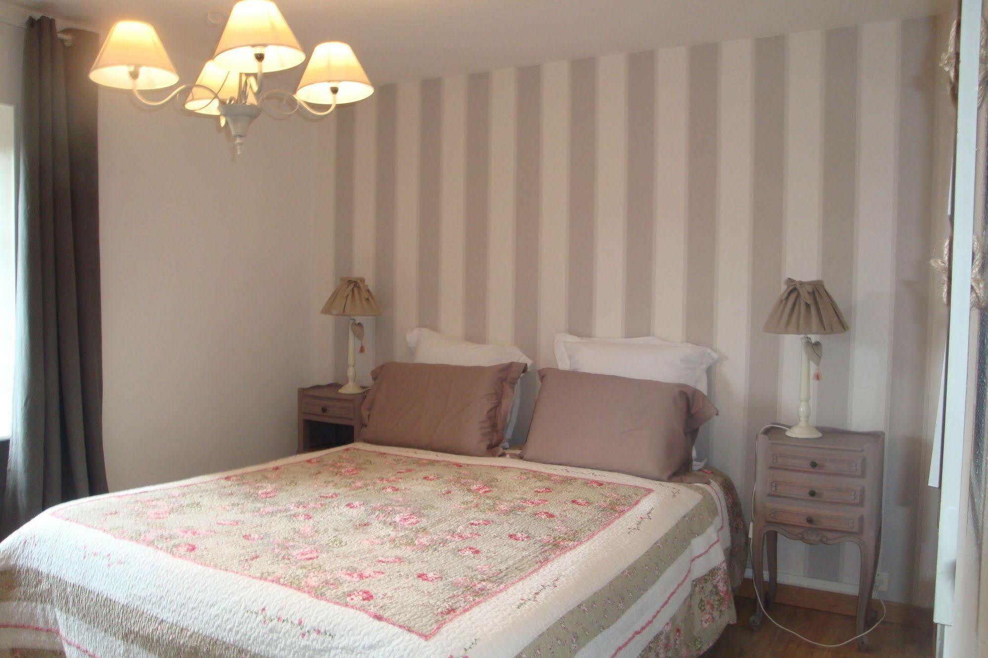 Bed and Breakfast Au Jardin D'Eloise Tremereuc Экстерьер фото